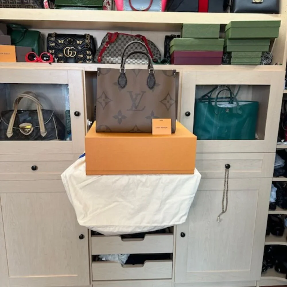 Louis Vuitton Monogram OnThe Go MM - Picture 2 of 13